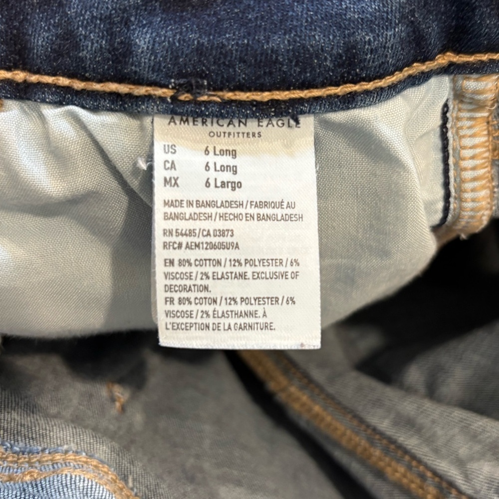 American Eagle Woman’s Blue Jeans Size 6 Long - Picture 5 of 6